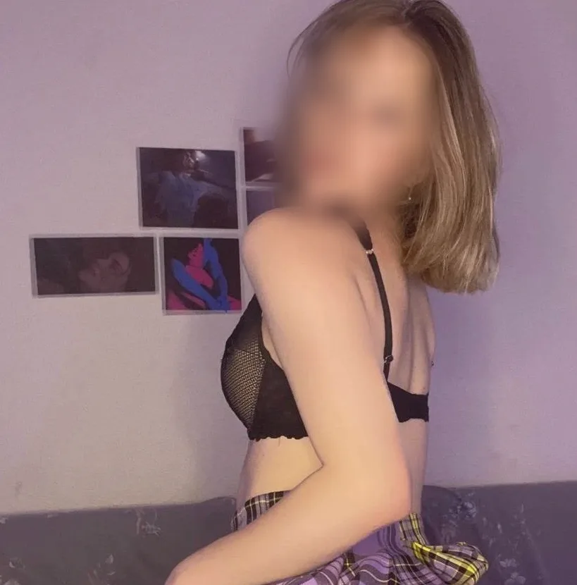Aoife, 21