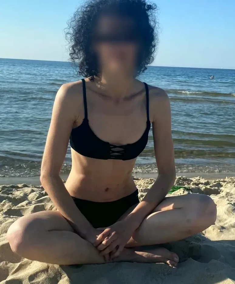 Hayley, 26