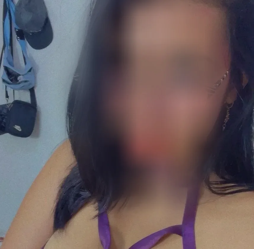 Nour, 23